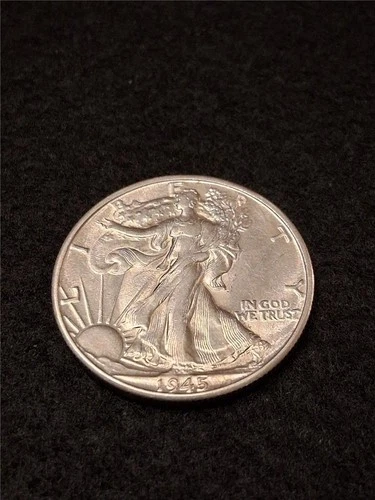 1945-D x1 UNCIRCULATED Silver WALKING LIBERTY Half Dollar             #MF-0943