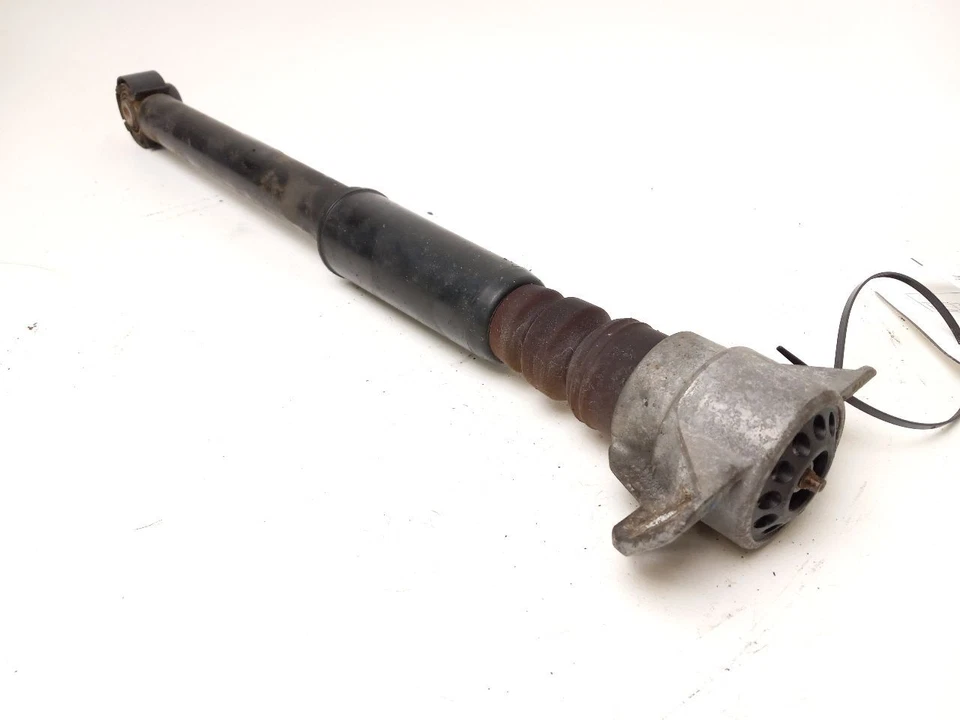 Amortiguador trasero derecho o izquierdo audi a4 2010 Foto 4 de 4