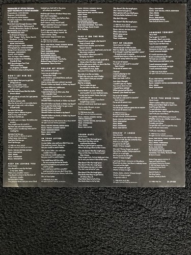 REO Speedwagon - Hi Infidelity Vinyl LP HONG KONG CBS/Sony 25.3P-258 1980 NM/EX - Picture 8 of 11