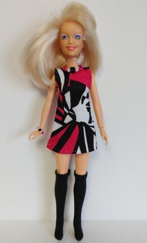 Hasbro Vintage JEM Clothes Pink DRESS & JEWELRY Handmade Fashion NO DOLL d4e - Picture 1 of 7