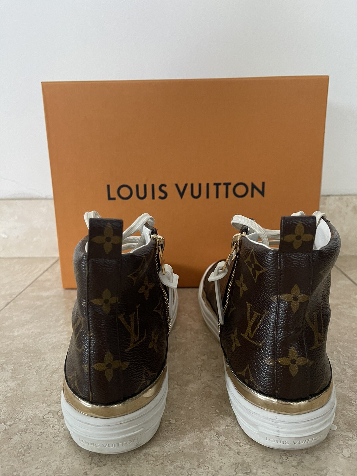 Authentic Louis Vuitton Brown Monogram Canvas Stellar High Top Sneakers Size 39 image 4