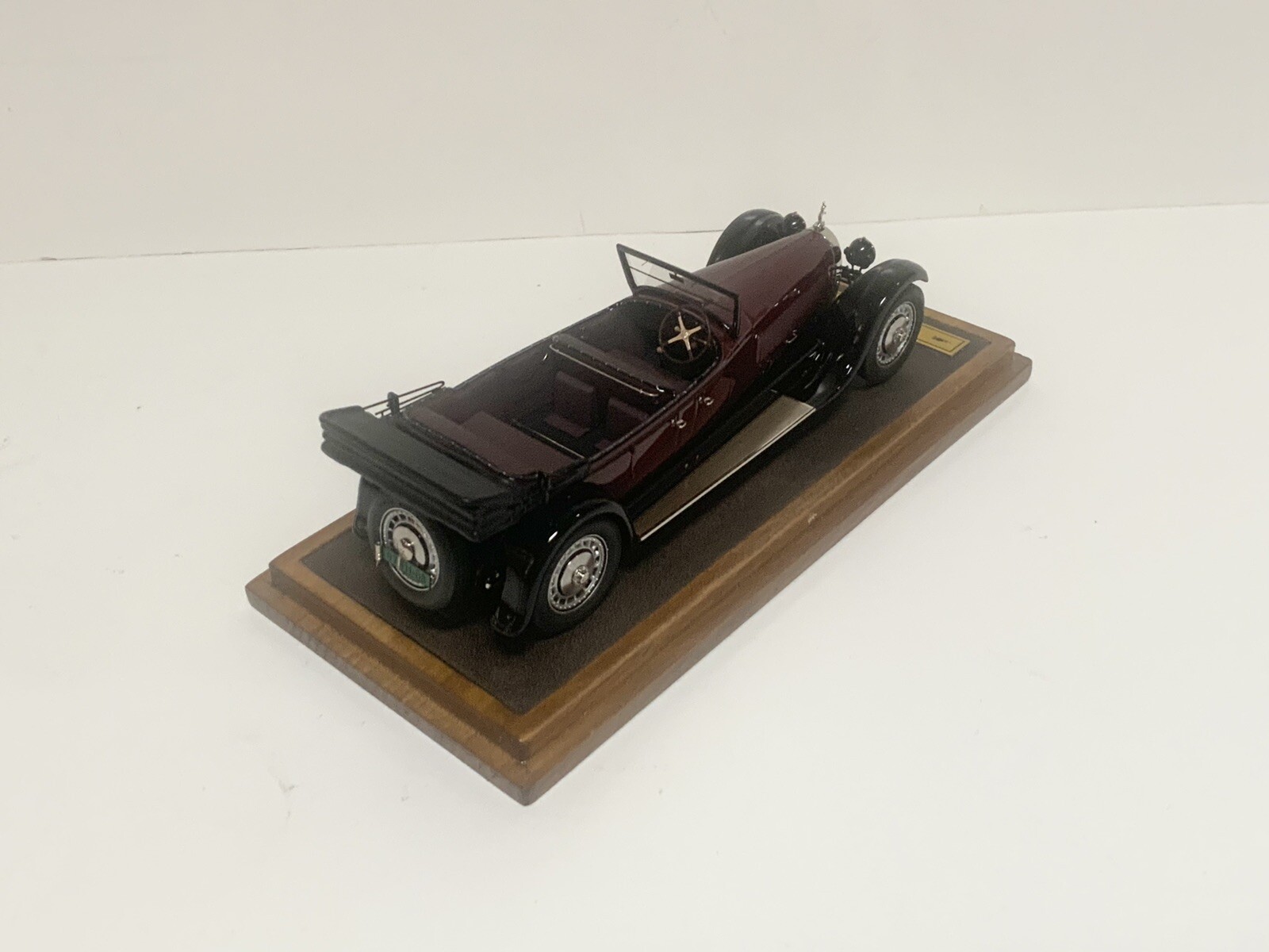 Picture 4 of 11