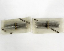 Lot of (100) Allen Bradley RCR Carbon Composition Resistors 560 Ohms 5% 1/8W