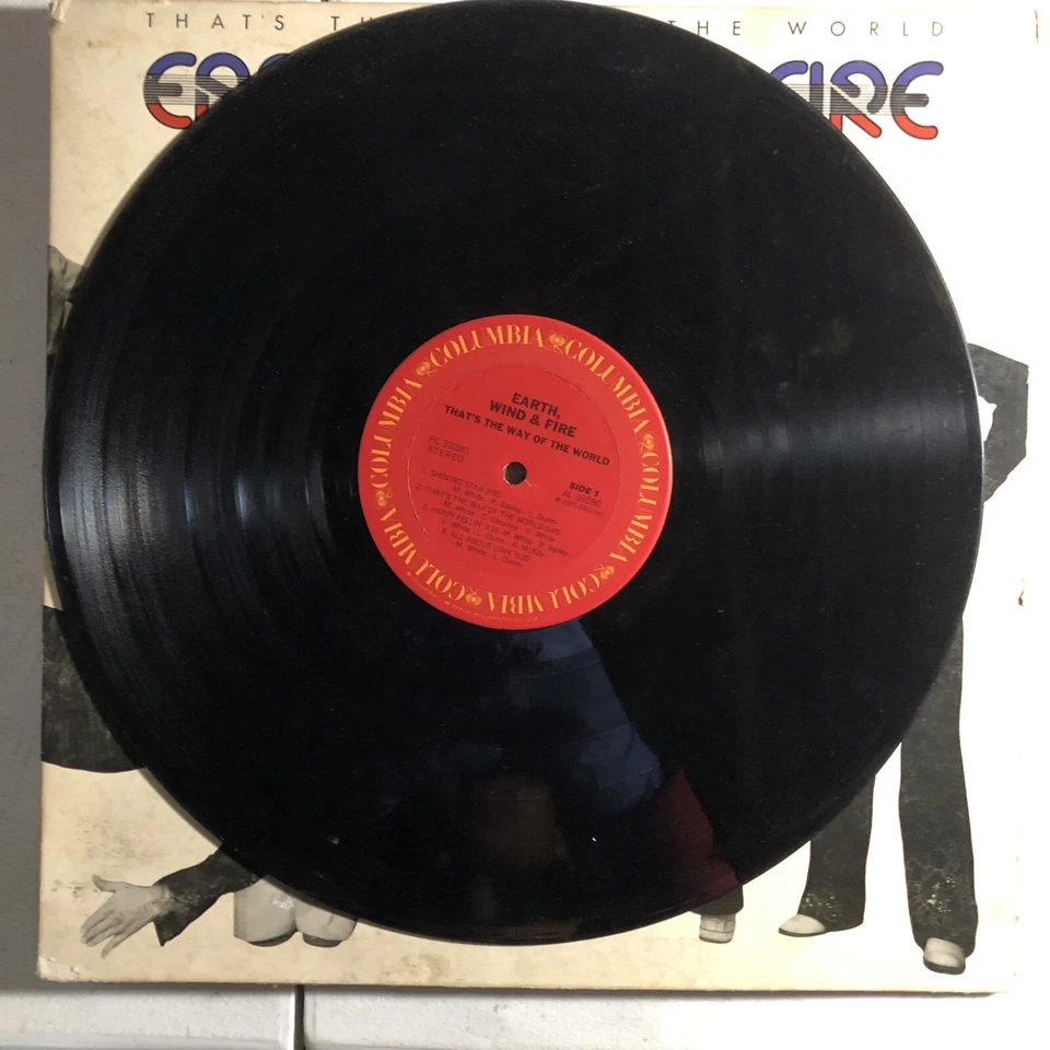 Earth, Wind & Fire That's The Way Of The World оригинальная виниловая пластинка ПК 33280 - Изображение 2 из 4