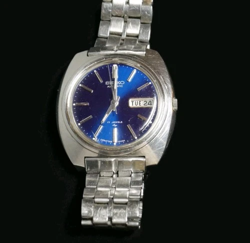 Vintage Men's Seiko Automatic 7006-7007 1974 Blue Face Running Needs Work