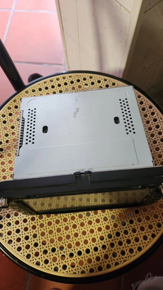 Autoradio 2 DIN stile OEM per Volkswagen – Navigatore • Bluetooth • DVD - Immagine 3 di 4