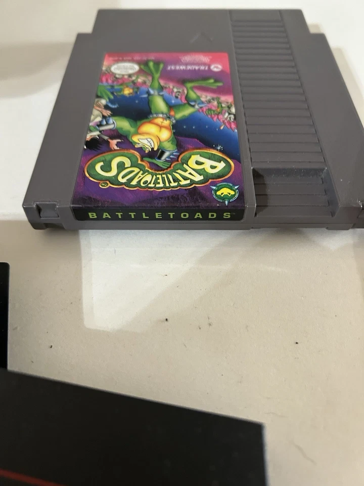 Battletoads (Nintendo NES, 1991) Authentic w/ Manual & Dust Cover Good Condition - Image 4 of 4