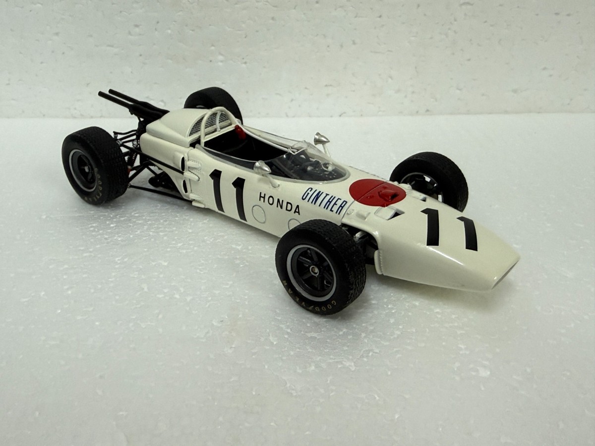 Ebbro Honda RA272 F1 1965 Mexico #11 GINTHER 1:20 scale model car
