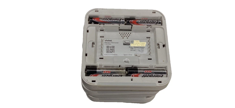Vivint V-SCT200 Smart Thermostat - Image 2 of 4