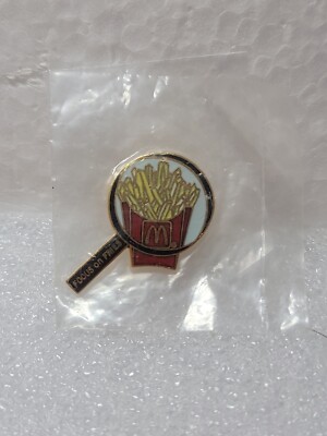 McDonald's Focus on Fries Vintage Enamel Lapel Pin Magnifying Glass New In Pkg