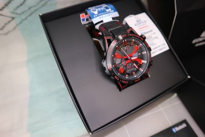 鈴鹿S 泥臭 60周年記念CASIO EDIFICE EQB-2000HR-1AJR