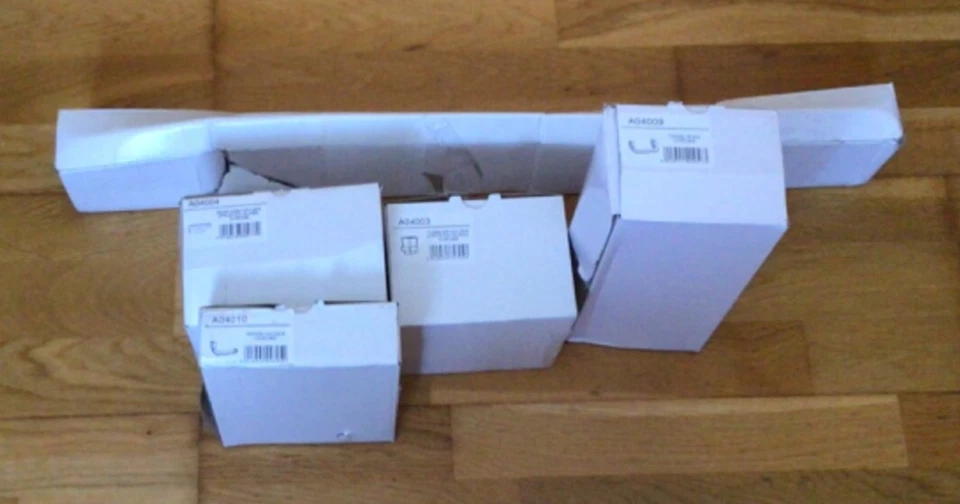 Wall Mounted Bathroom Accessories set 5 piece - Crome - Image 2 of 4