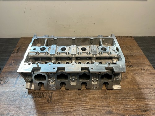 Original VW Audi Seat Skoda 1,2 TFSI CJZ Zylinderkopf ohne Ventile 04E103404J