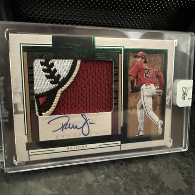 2024 Panini Three and Two DRUW JONES Prospect Jersey Auto Green 4/5 Nasty Patch!
