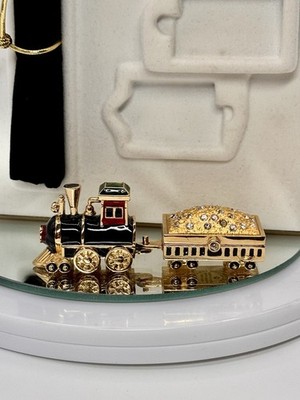 Estée Lauder Beautiful ''LOCOMOTIVE COMPACT'' Compact solid Perfume BNIB
