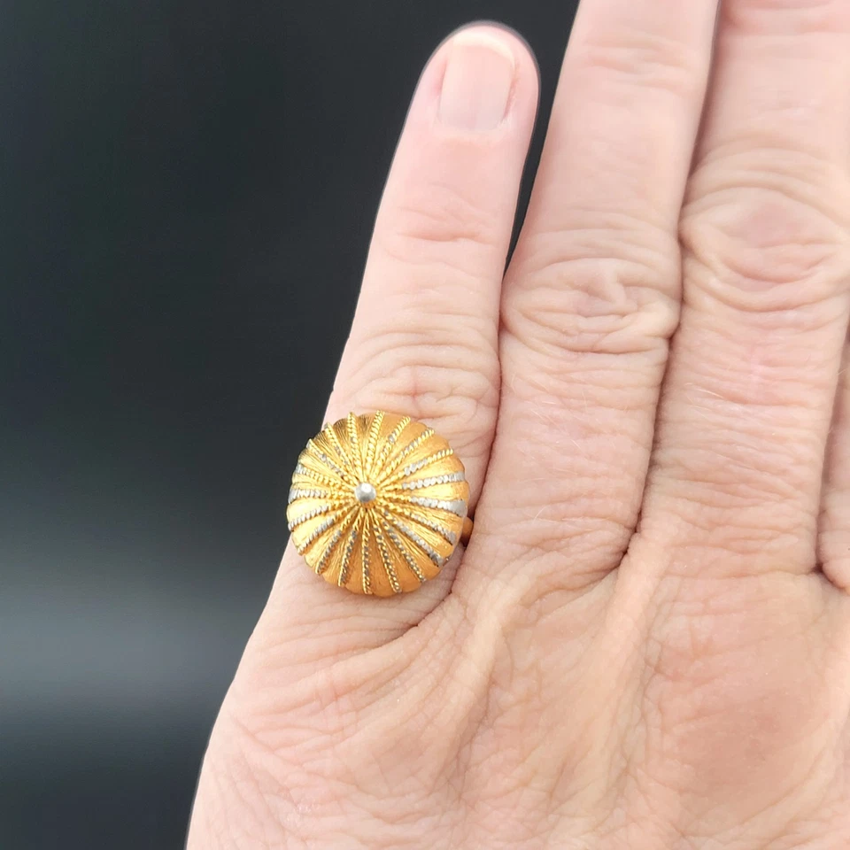 De Colección Talla 5 Anillo MONET Concha Hinchada Dólar de Arena Flor Cúpula Diseñador Moda Joyería  Foto 4 de 4