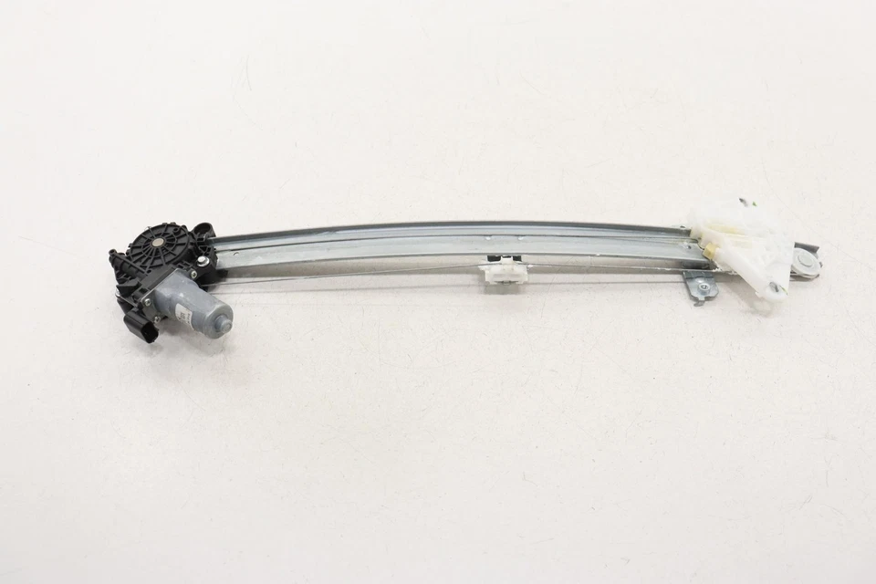 2016 - 2022 HONDA PILOT REAR RIGHT SIDE DOOR WINDOW REGULATOR W/ MOTOR OEM - Image 3 of 4