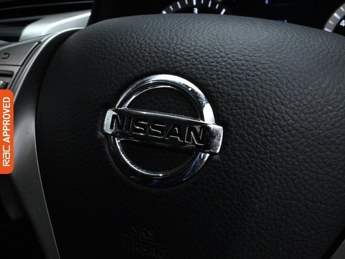 2021 Nissan Navara 2.3 dCi N-Guard Pickup Double Cab 4dr Diesel Auto 4WD Euro 6 - Picture 23 of 24