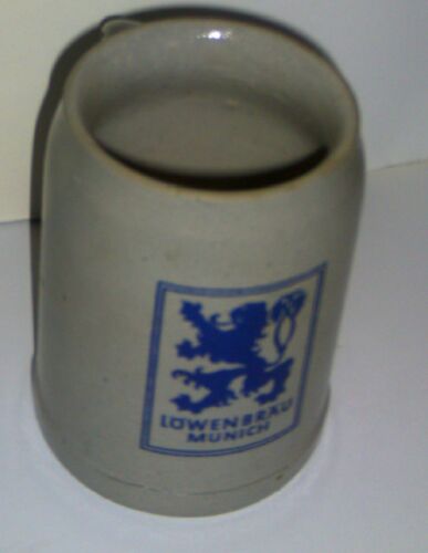 Tasse à bière vintage Lowenbrau Munich pierre 0,5 litre réservoir - grès Allemagne - Photo 1 sur 4
