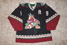 Shane Doan Arizona Phoenix Coyotes NHL Team Issue Jersey sz 54 Fight strap KOHO