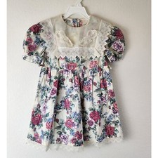Vintage Girls Size 6 Floral Dress Lace Collar Bib Hem