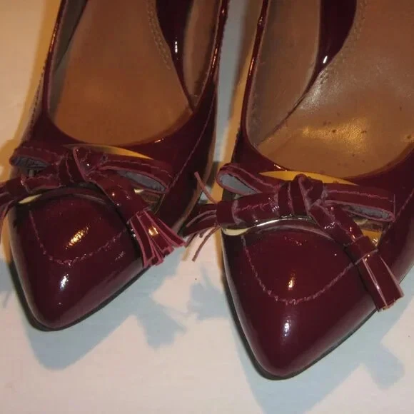 Tignanello Sully Dark Red Burgundy Patent Pumps with Bow Tassels 9 - Image 4 of 4