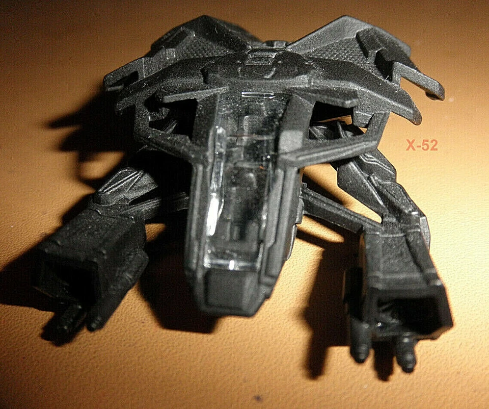 The BAT Matchbox Dark Knight Batman Ship movie vehicle MBX Sky Busters DCU toy - Image 3 of 4