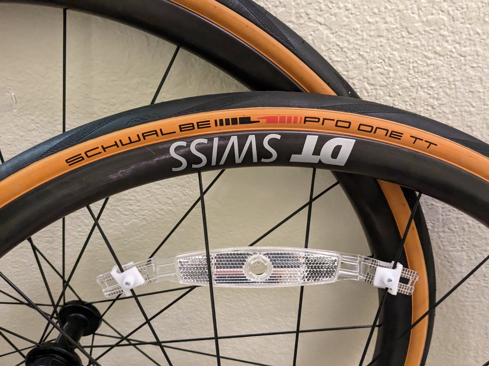 DT Swiss PRC 1100 Dicut Mon Chasseral Disc Carbon Wheelset Wheels for Road Bike