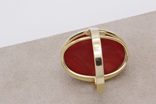 Coral, Yellow Gold Ring - Picture 10 of 11