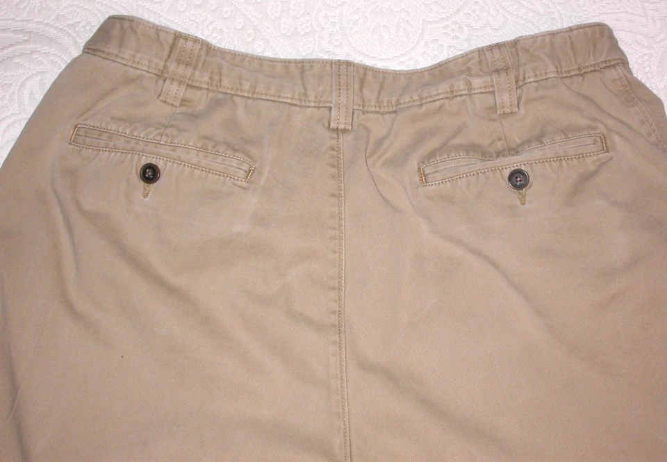 Geoffrey Beene Mens Extender Shorts Sz 34 Adjust to Fit Larger Khaki Pleated - Image 4 of 4