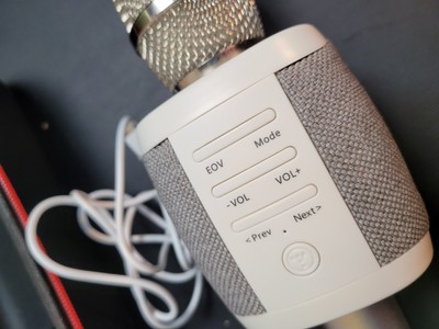 Tosing XR Portable Karaoke Microphone Wireless Handheld Bluetooth 20W With Case