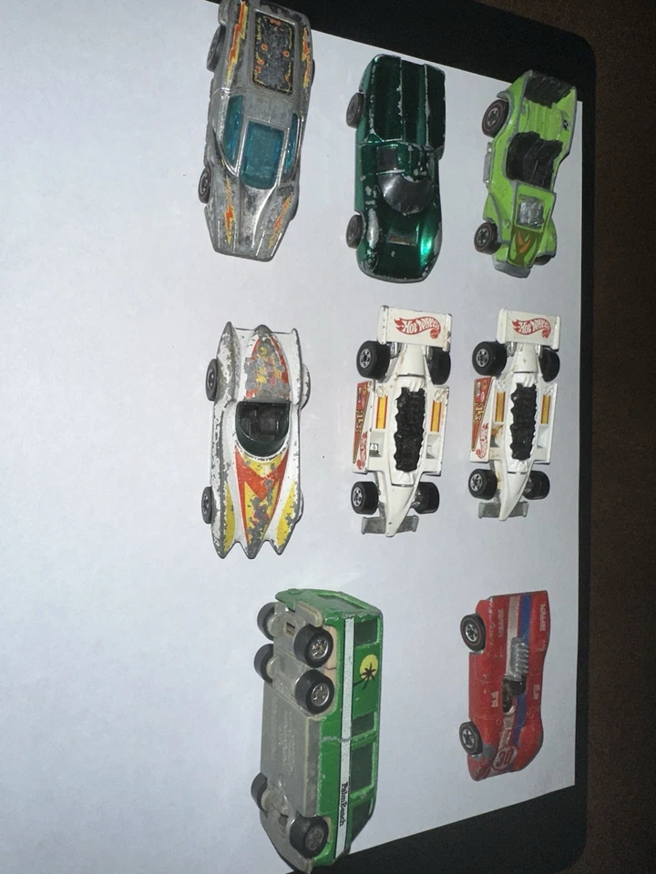 Hot Wheels Diecast Car Collection - Vintage Racing Models Set Of 8. 4 Redline - Image 3 of 4