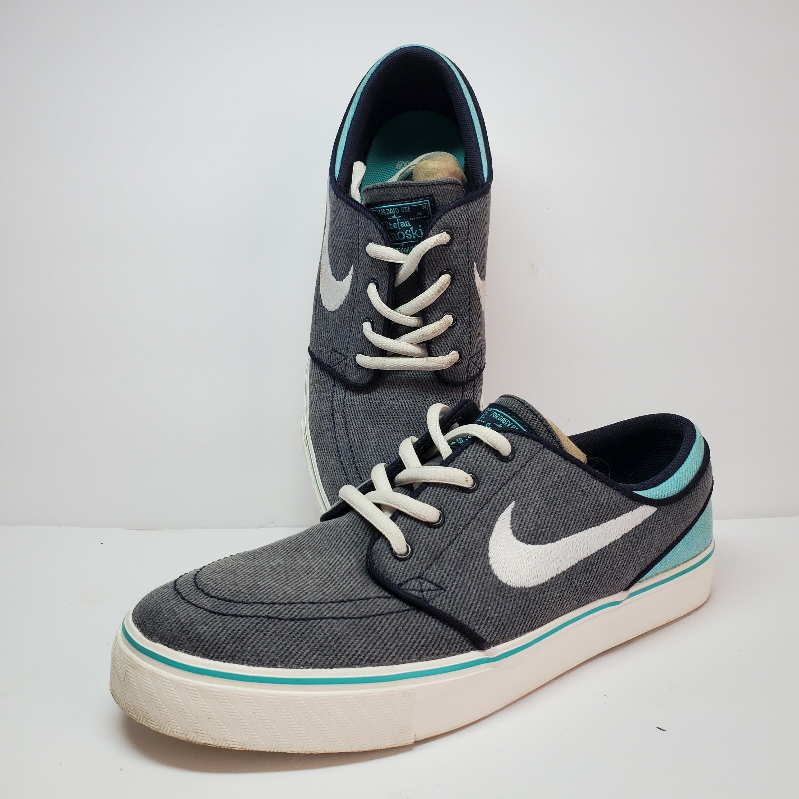 Size 7Y - Nike Stefan Janoski Canvas 