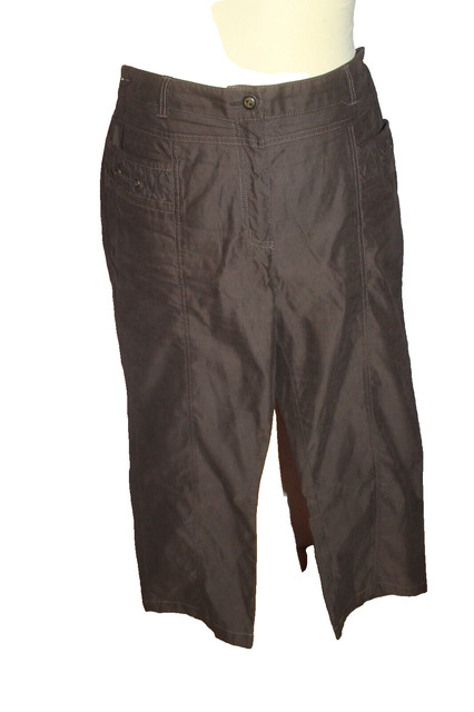 PANTACOURT FEMME °°° AFFINITES ARMAND THIERY °°° TAILLE  42 . PROCHE NEUF