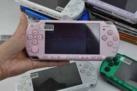 Sony PSP 3000 Console in Excellent Condition with Charger, Battery & Memory Card