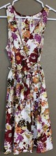 THEME White Floral V-Neck Sleeveless Tie VINTAGE Dress Woman’s Small