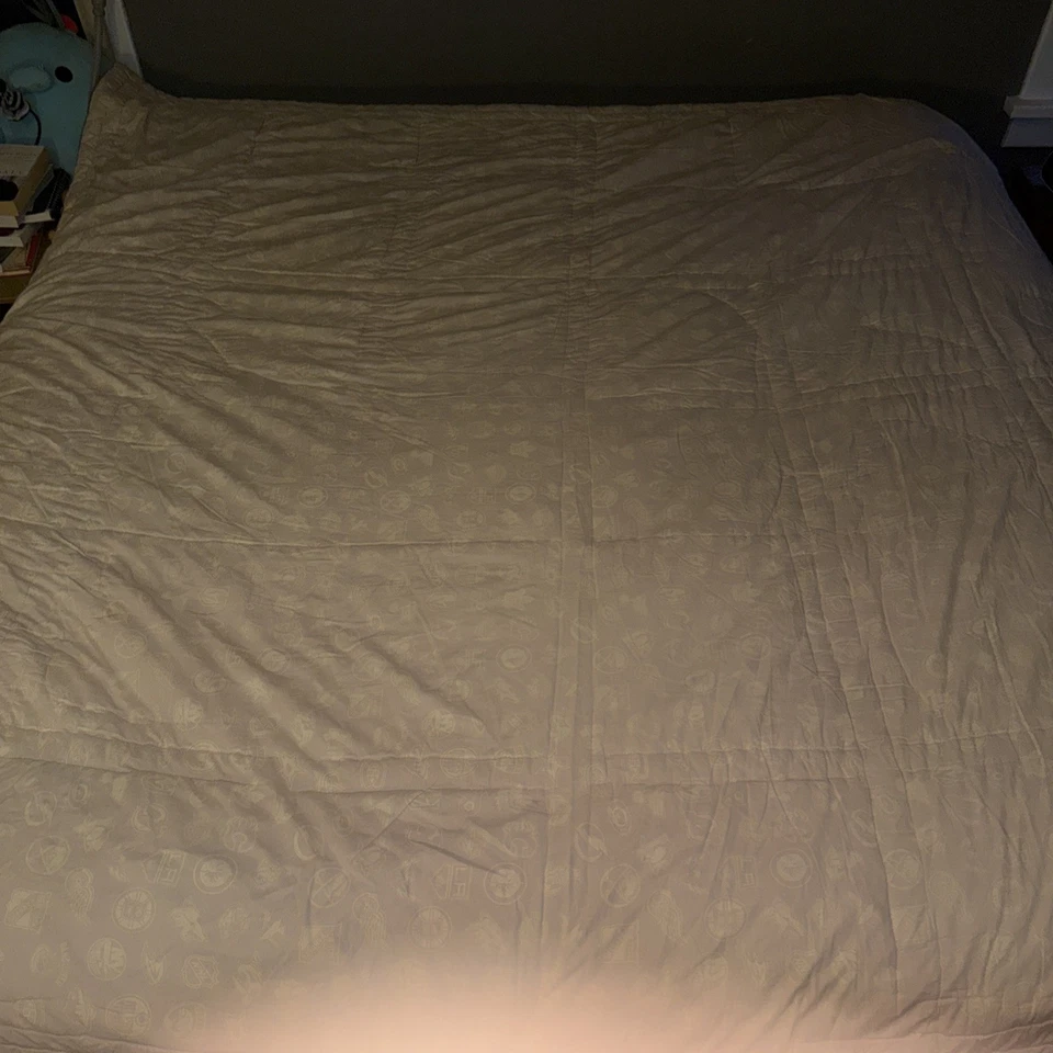 PB Teen NHL Hockey Team Logos Patchwork Quilt Size Double Reversible 83”x 84” - Image 4 of 4