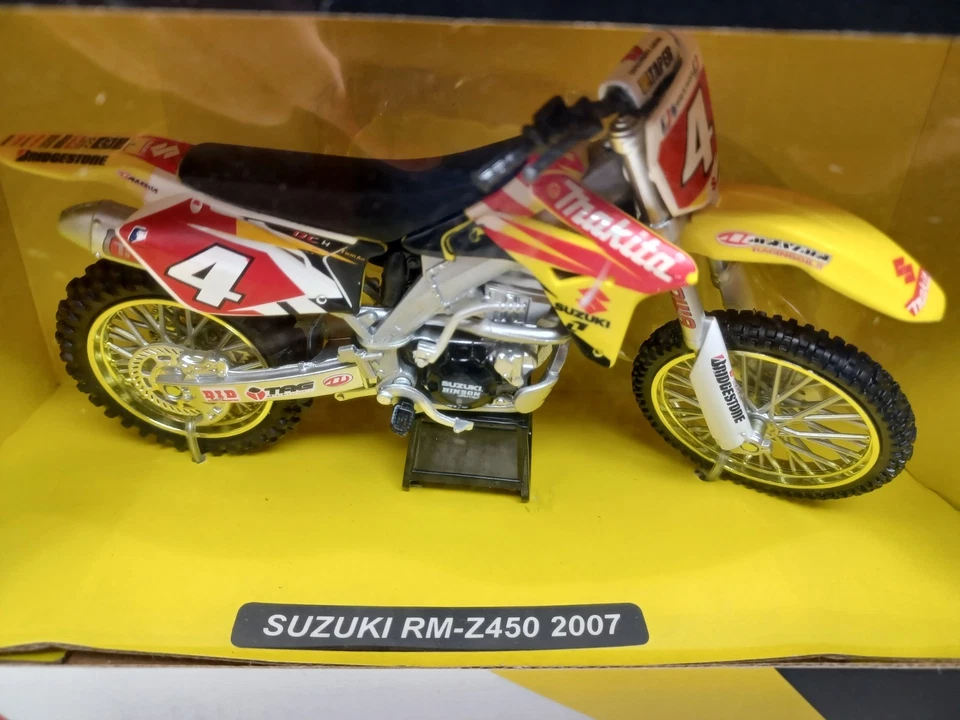 NewRay Ricky Carmichael Suzuki 2 bikes &Peterbilt Model 387 3 pcs collection set - Image 3 of 4
