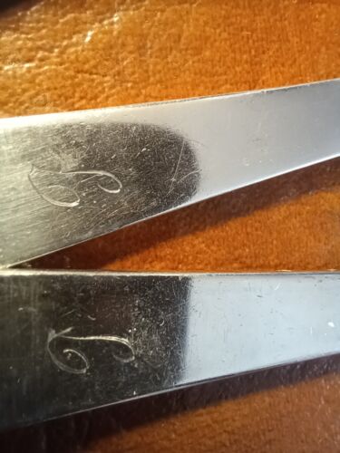 Two vintage International Sterling Silver Tablespoons with ingraved J (d2) - Picture 4 of 9