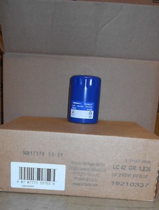 GM OEM Engine-Oil Filter 19210285