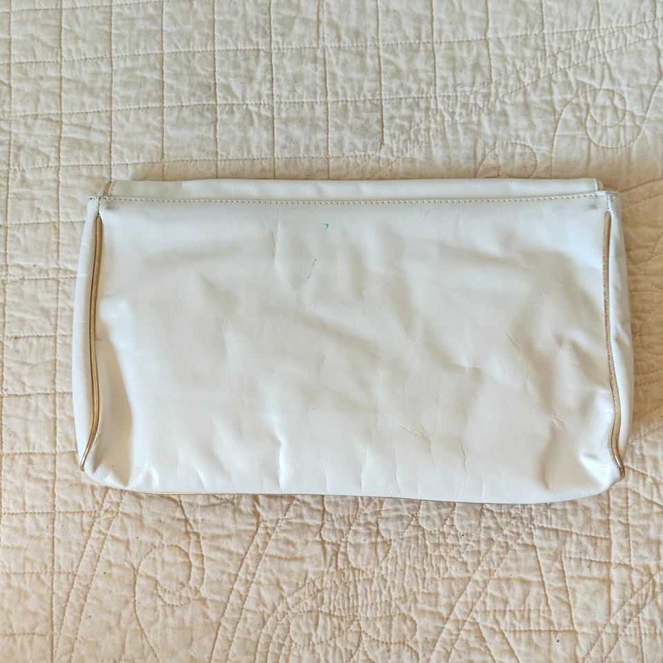 Bolso clutch grande Steve Madden blanco con lazo grande de cuero sintético 12x7" Foto 2 de 4
