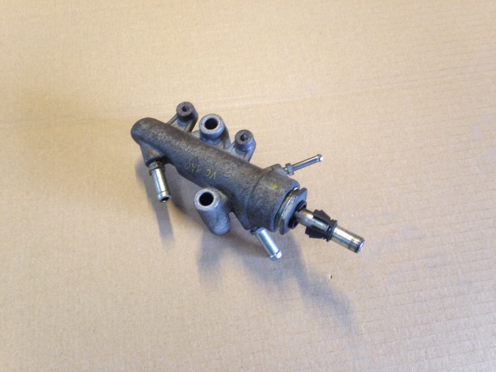 VAUXHALL VECTRA C ZAFIRA B 1.9 FUEL PRESSURE REGULATOR Z19DT 120 HP