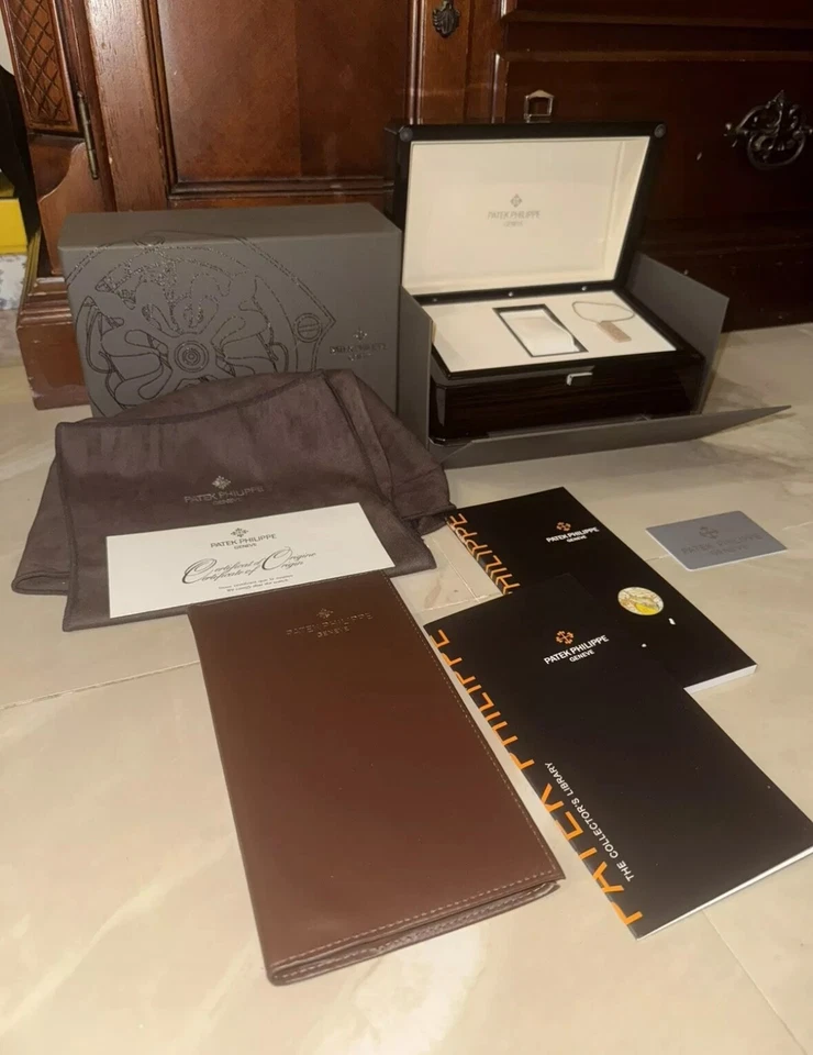 Patek Philippe watch Storage Box w/ Card Shopping bag Leather case -Best deals - Image 3 of 4