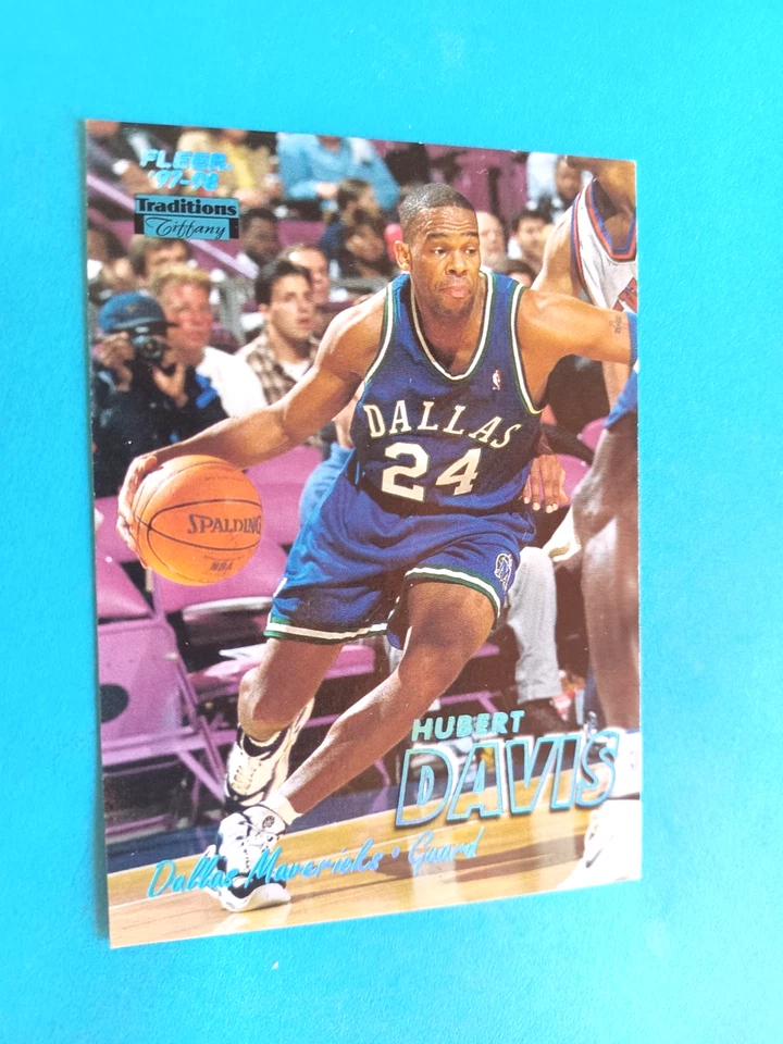 1997-98 FLEER TRADITIONS HUBERT DAVIS #303 TIFFANY PARALLEL DALLAS MAVERICKS - Image 2 of 3