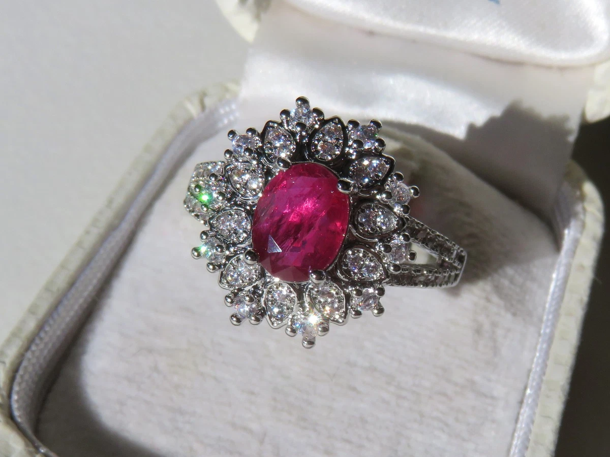 Bague de Créateur Fleur en Or, Rubis et Diamants