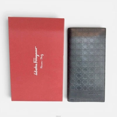 Salvatore Ferragamo Gancini Embossed Flap Men's Long Wallet 158499977 [P] - Photo 1/4