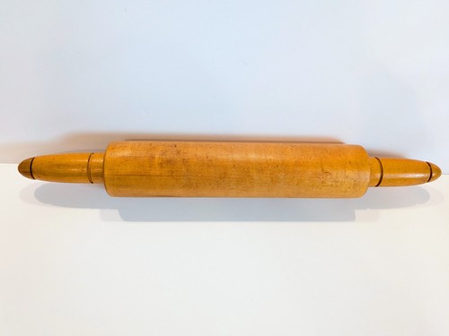 Vintage 17.5" Munising Style Wood Rolling Pin Maple 1920s-40s Classic Farmhouse