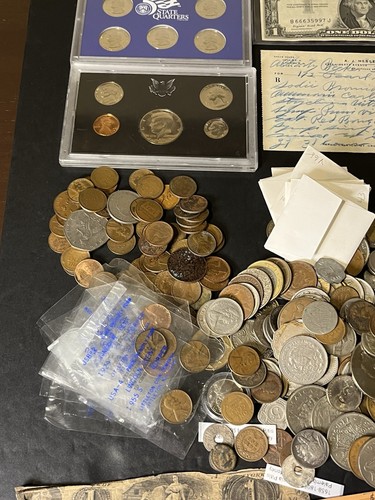 Coin Dealer Desk Clean out - Picture 4 of 11