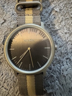 Nixon THE PORTER Men's Gray Dial Quartz Wristwatch Nylon Strap 300m Sport