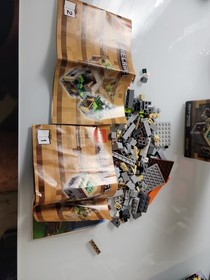 LEGO MINECRAFT MicroWorld The Village 21105 Complete 